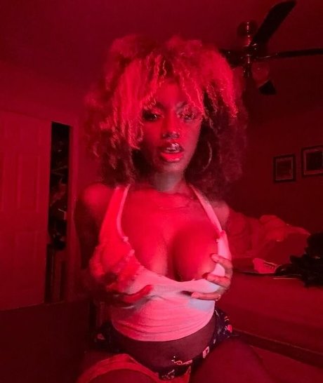 xo rocky ox7 ポルノスター ホット 画像