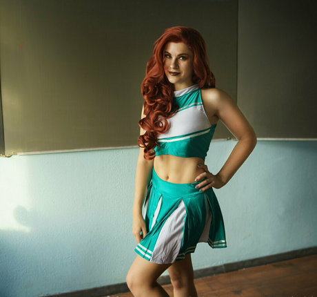 Yuna Kairi Cosplay トップスター ギャラリー