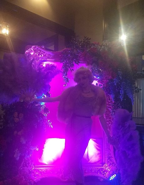 バブルバットオンリーファン ホット 写真