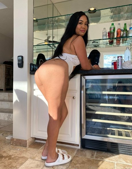 leime69 セクシーなポルノスター 写真