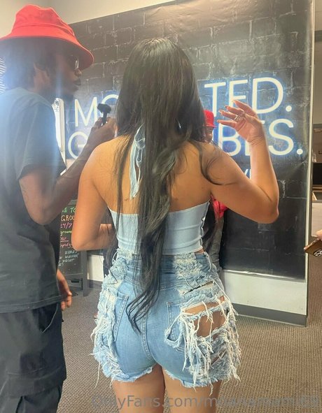 leime69 アダルトモデル 写真