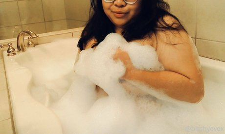 バレーボール オンリーファンズ 無料 画像