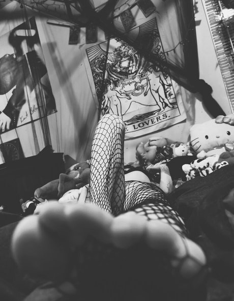 ティーン乱交OnlyFans ホット裸 ギャラリー