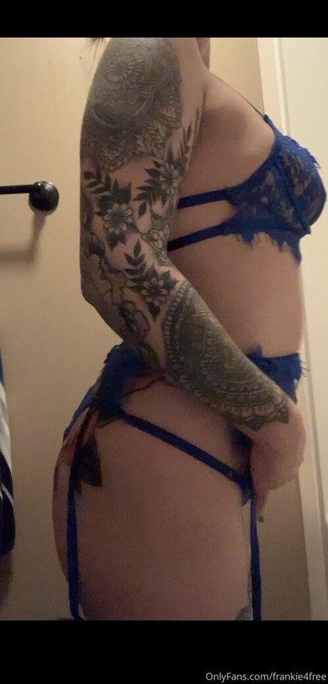 太った足のOnlyFans ポルノ 写真