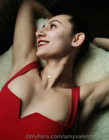 amyvalentinexxx ポルノスター アート ギャラリー