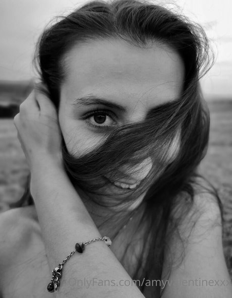 amyvalentinexxx アートポルノスター 写真