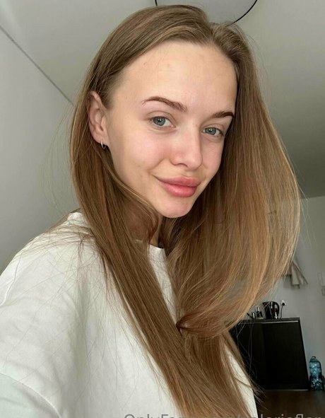 valerieflor アダルトスター 画像