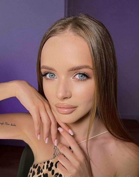 大学生カップルのオンリーファンズ ホットヌード アーカイブ