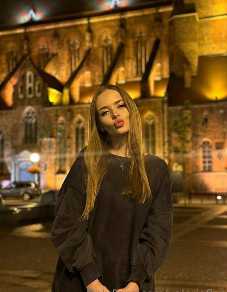 valerieflor ポルノスター 素敵 画像