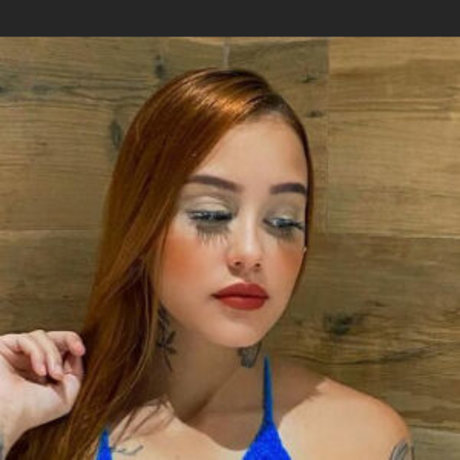 Karen Oliveira 美しいモデル 写真