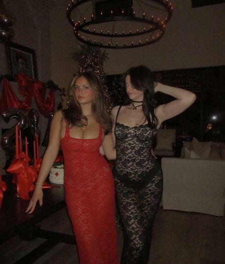 Sara Bella Harris セックスモデル 写真