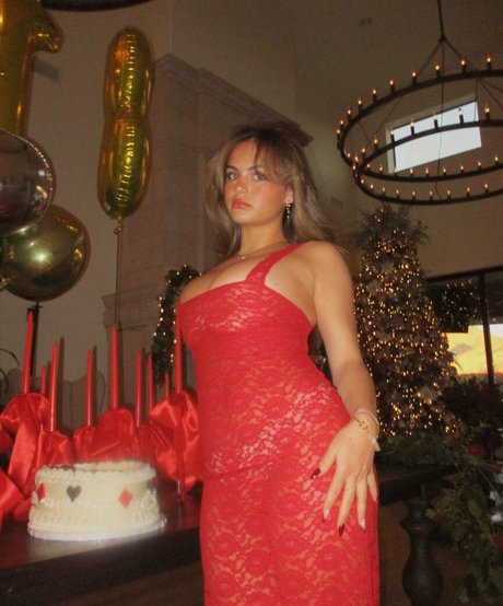 Sara Bella Harris 美しいモデル 画像