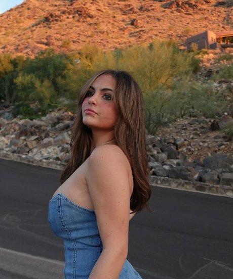 Sara Bella Harris 完璧なモデル ギャラリー