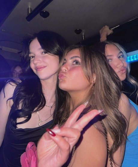 Sara Bella Harris セックススター 写真