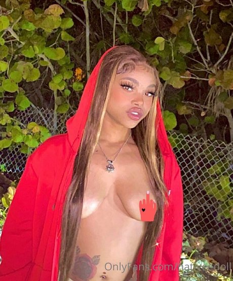 playgirl native セクシーなスター ギャラリー