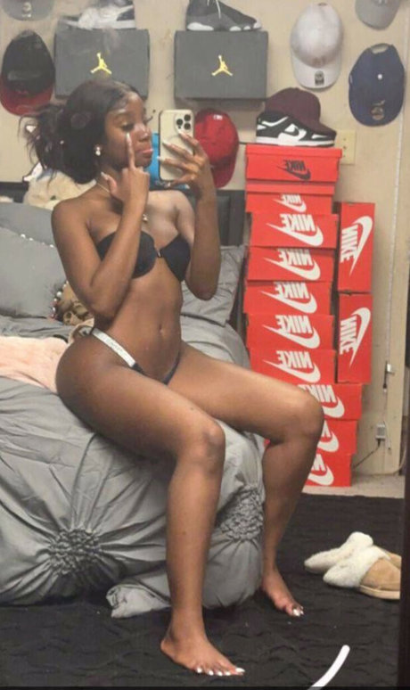 Bhadie kelly セックスポルノスター ギャラリー