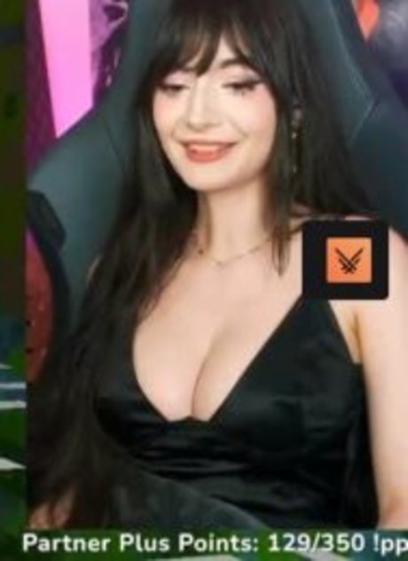 金髪クーガーオンリーファンズ アート裸 写真