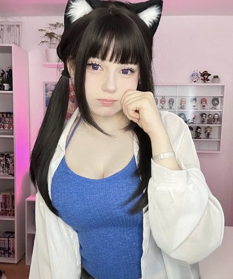 Upminaa エロティック女優 写真