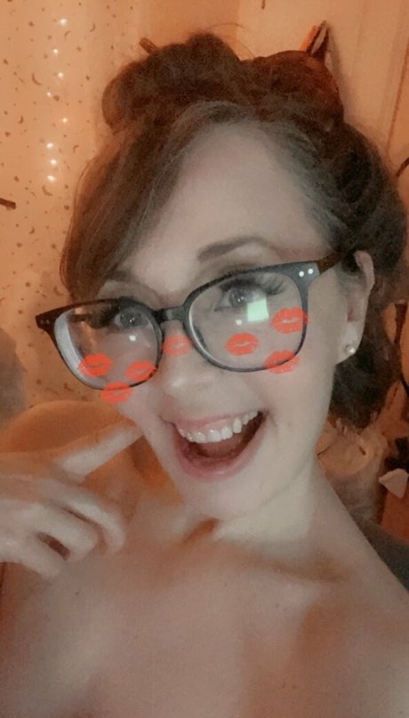 アジア人 ノーPPV オンリーファンズ セクシー 画像