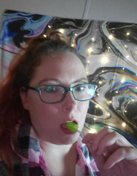 spicyvivianrain アダルトスター 写真