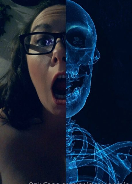 spicyvivianrain エロティック女優 画像