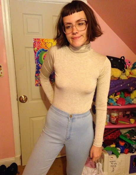 Bree McGee ヌードのポルノスター 画像