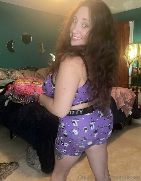 hippyvixxen 素敵なポルノスター ギャラリー