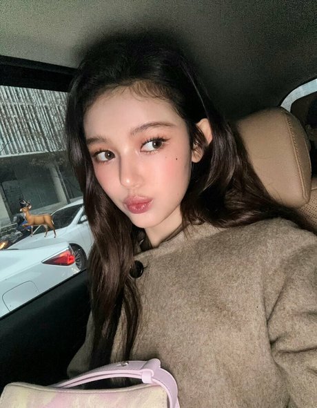 熟女の足オンリーファンズ ホット 画像