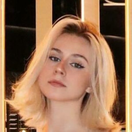 金髪クーガーオンリーファンズ 美しいポルノ ギャラリー