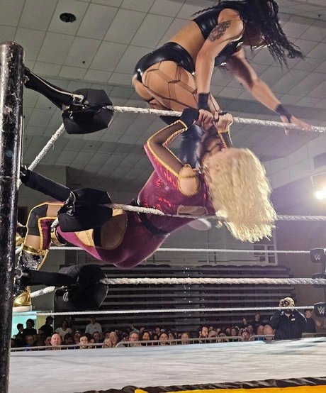 Jaida Parker WWE ポルノモデル 写真