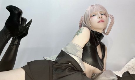 Sthormyy ヌードモデル 画像