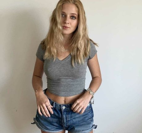 Jackie Evancho アダルト女優 画像