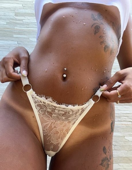 Kerolayny09 アートスター 写真