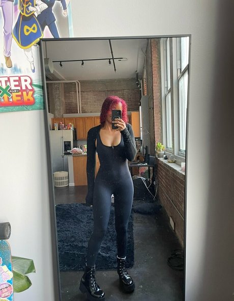 milasapothecary HDスター 写真