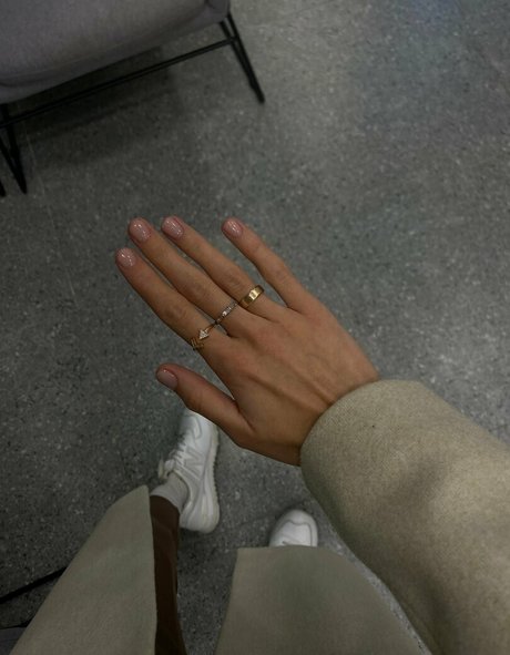 熟女クーガーオンリーファンズ アート裸 写真