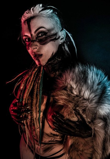 Ruby True 完璧なスター 写真