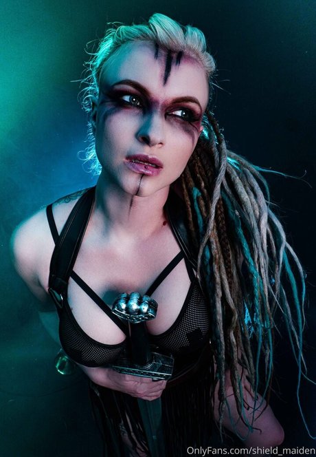 大きなお尻と巨乳のオンリーファンズ えろた ギャラリー