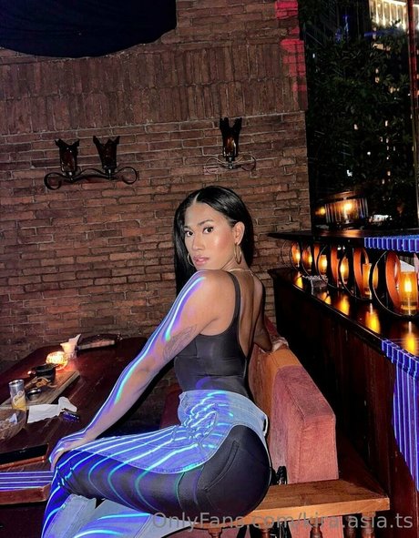 kira asia ts 素敵なポルノスター 写真