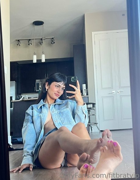 fitbratvip アダルト女優 写真