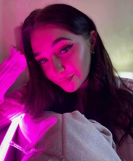 mari babe love トップモデル 写真