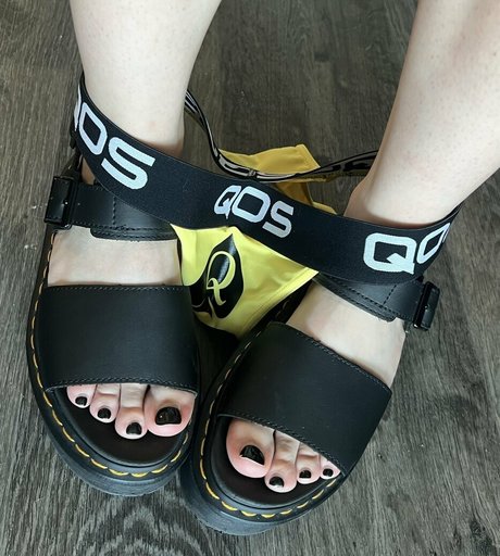 HotWifeHeidi アダルトモデル 画像