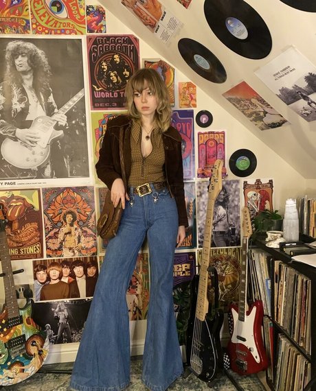 Issy Allen 無料スター 写真