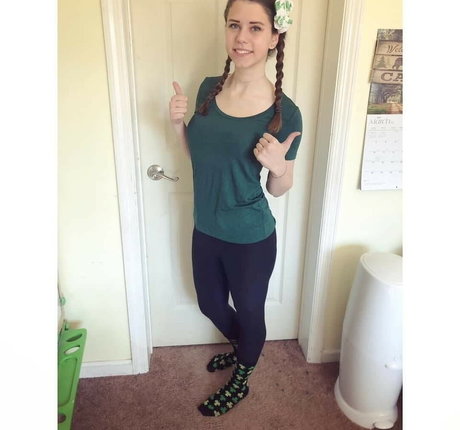 Emily Giangaspro ポルノスター パーフェクト 写真