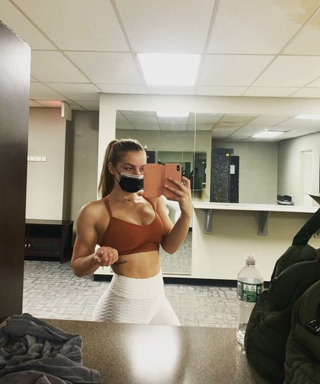 寝取られアマチュアOnlyFans 無料アダルト 画像