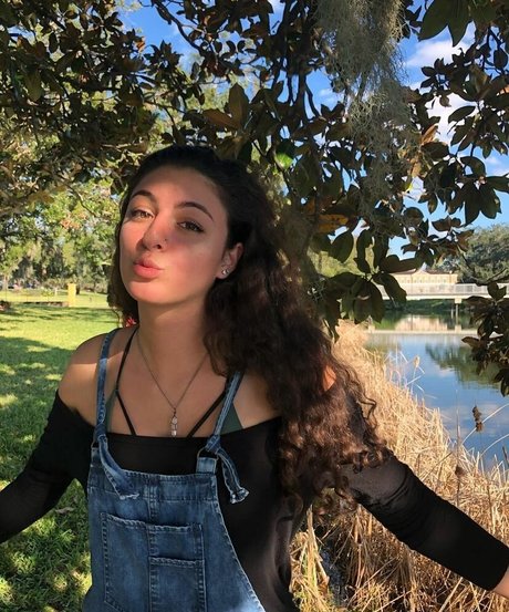 パウグプリンセスOnlyFans 素敵 ギャラリー