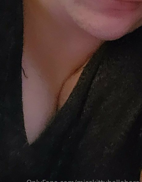 misskittyhellebore ヌードモデル 写真