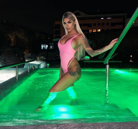 Brenda Gallo セクシー女優 ギャラリー