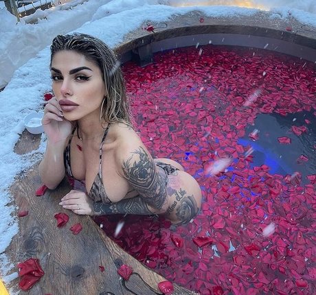 Brenda Gallo 独占ポルノスター 画像