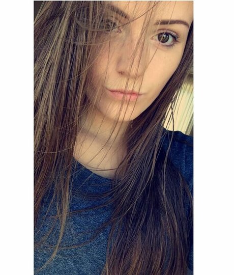 Brenna Winters ポルノスター 画像