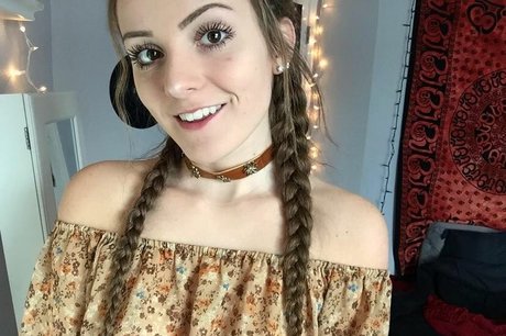 Brenna Winters ポルノスター セクシー 画像